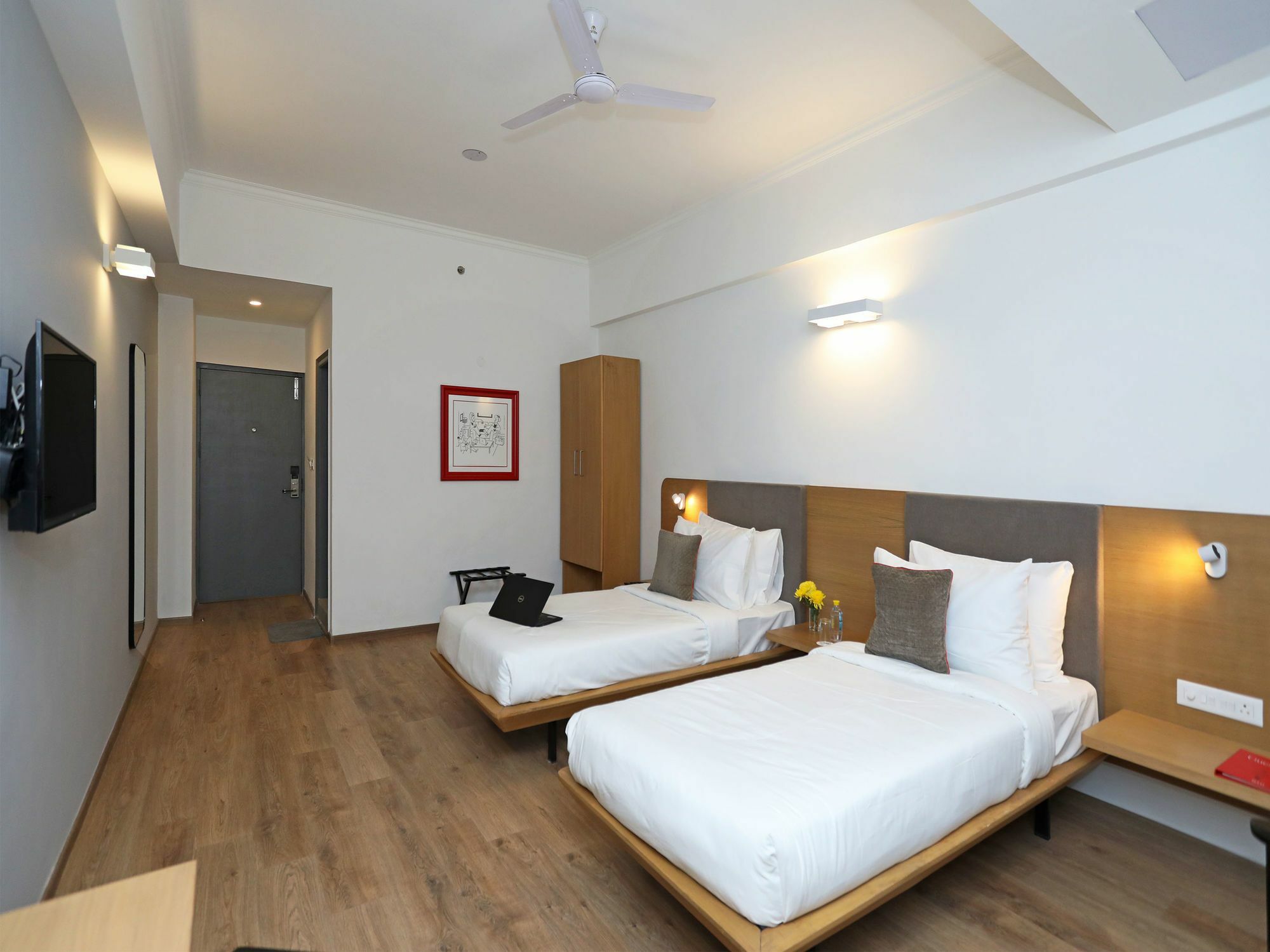Oyo Townhouse 028 Corporate Suite Noida Exteriör bild