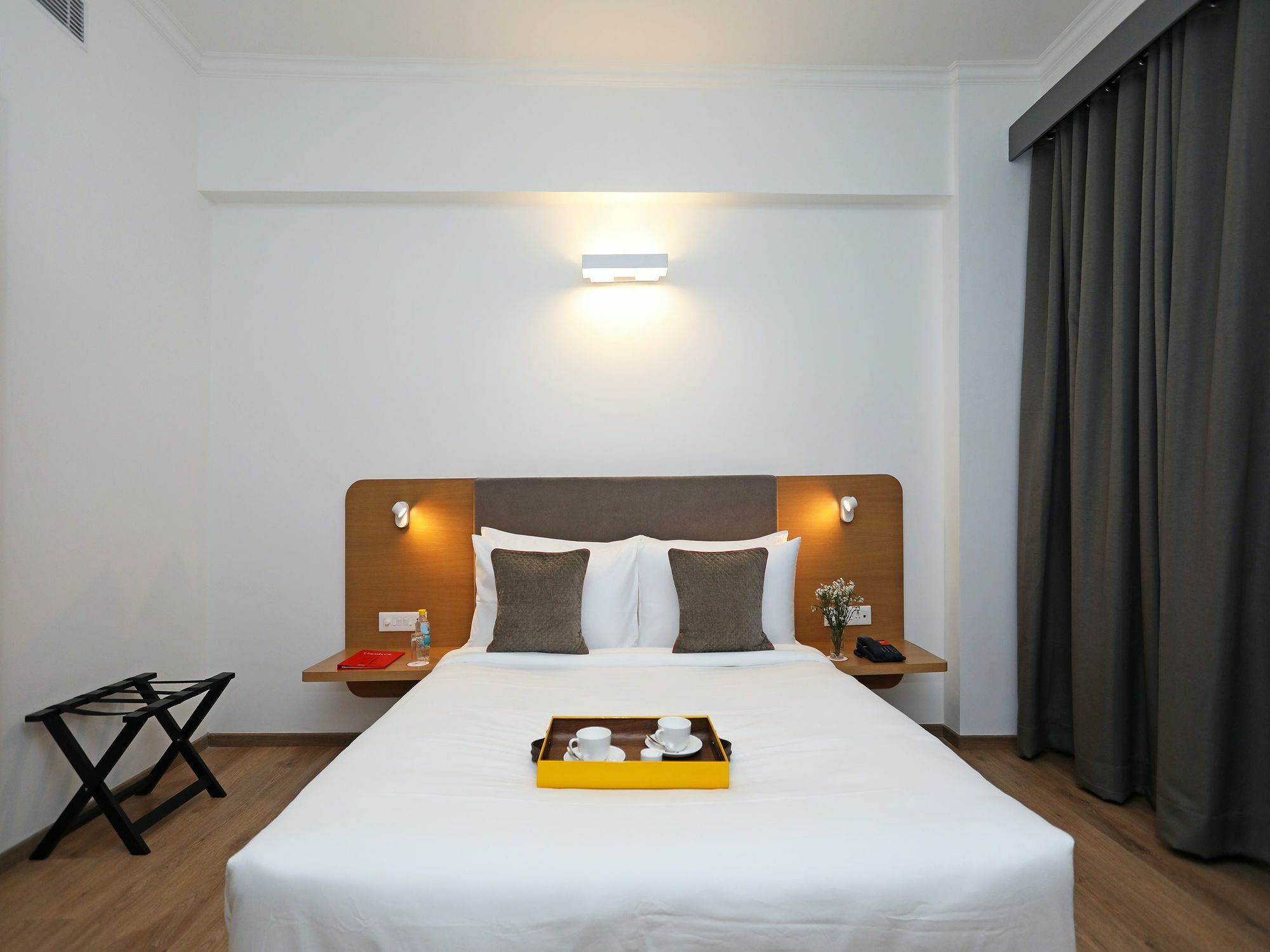 Oyo Townhouse 028 Corporate Suite Noida Exteriör bild
