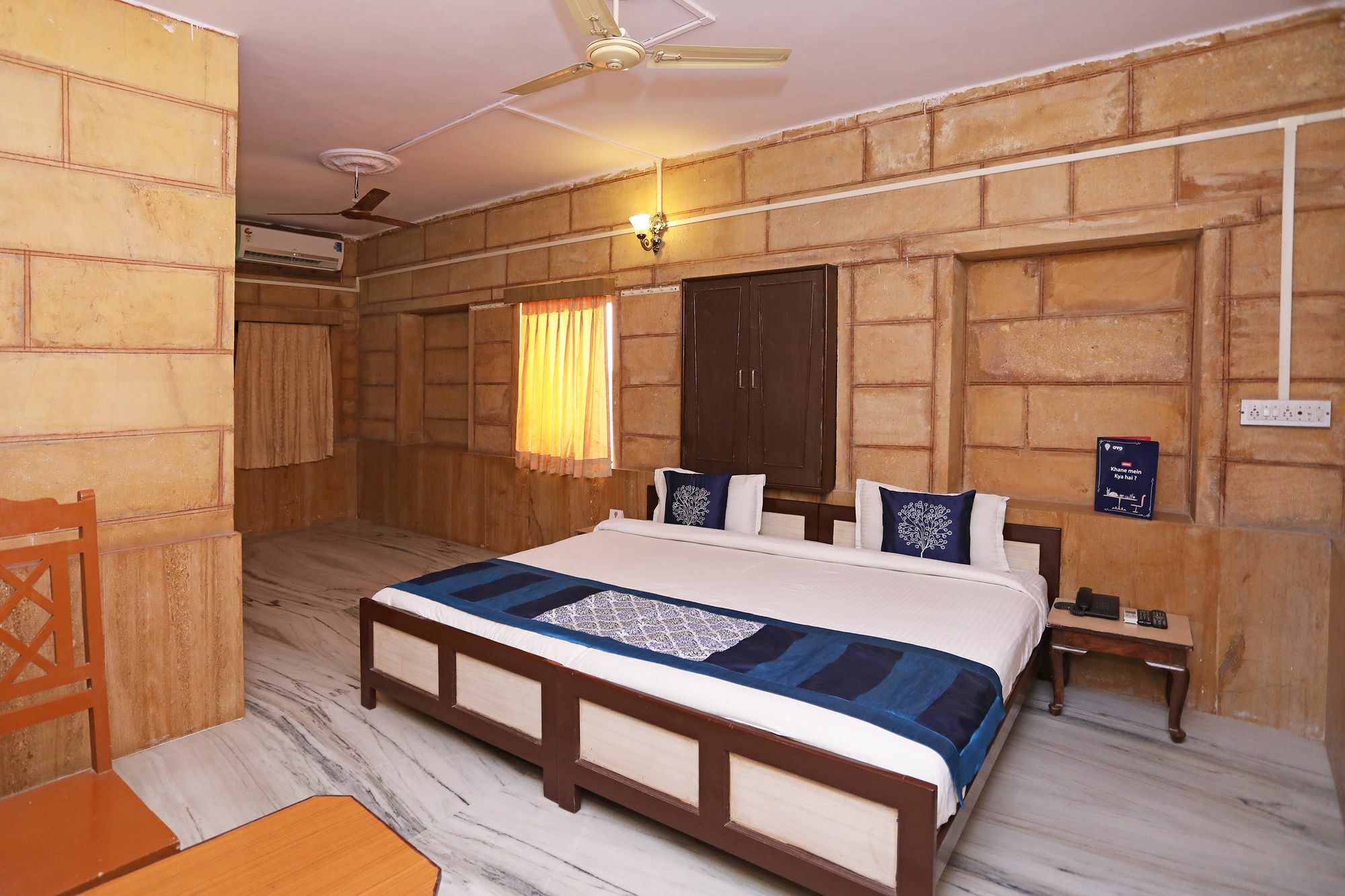 Oyo Townhouse 028 Corporate Suite Noida Exteriör bild