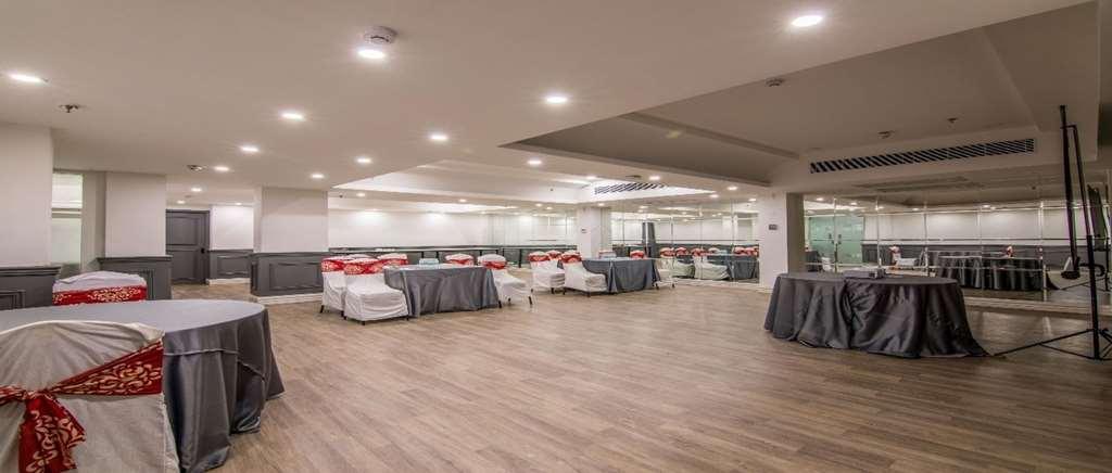 Oyo Townhouse 028 Corporate Suite Noida Bekvämligheter bild