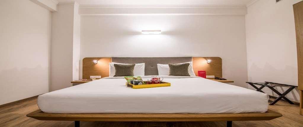 Oyo Townhouse 028 Corporate Suite Noida Rum bild
